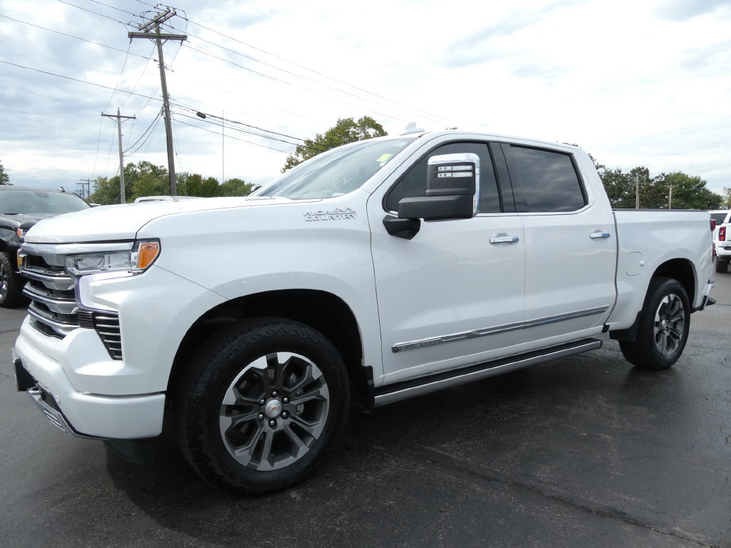 Certified 2025 Chevrolet Silverado 1500 High Country w/ Technology Package AWD/4WD image 9