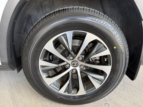 Certified 2022 Lexus RX 350 FWD w/ Premium Package image 22