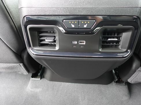 Used 2025 GMC Sierra 1500 AT4 w/ Technology Package AWD/4WD image 48