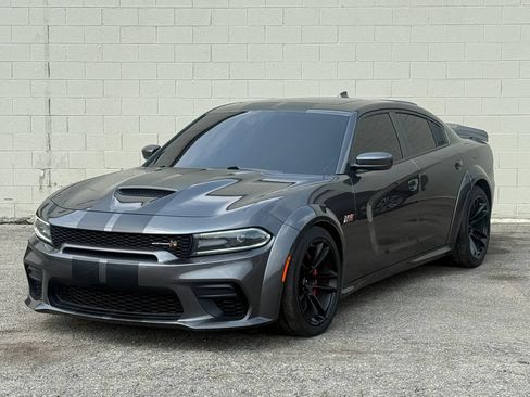 Used 2020 Dodge Charger Scat Pack RWD image 2