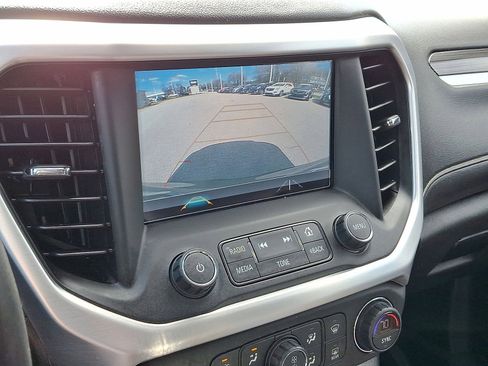 Certified 2019 GMC Acadia SLT w/ LPO, Floor Liner Package AWD/4WD image 15
