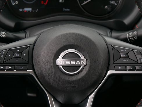 Certified 2024 Nissan Kicks SR w/ SR Premium Package image 13