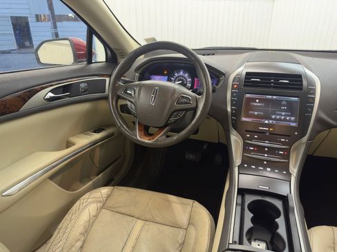 Used 2013 Lincoln MKZ Hybrid image 14