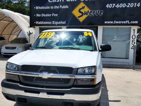 Used 2004 Chevrolet Silverado 1500 W/T RWD image 2