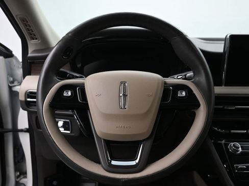 Used 2022 Lincoln Corsair Reserve w/ Elements Package FWD image 13