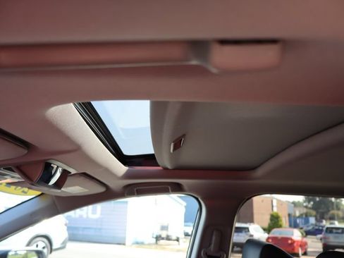 Used 2022 Honda CR-V EX-L image 18