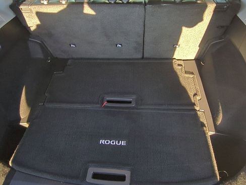 Certified 2023 Nissan Rogue SL w/ SL Premium Package image 25