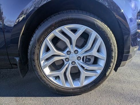 Used 2022 Land Rover Range Rover Evoque R-Dynamic SE image 11