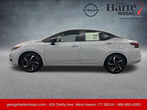 New 2025 Nissan Versa SR image 2