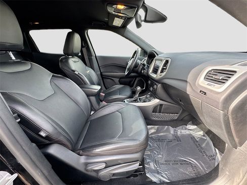 Used 2021 Jeep Compass 80th Special Edition image 28