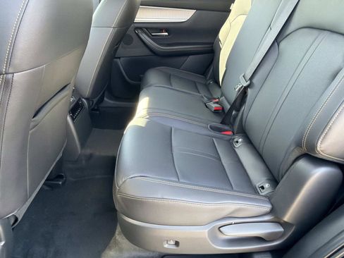 New 2026 MAZDA CX-90 Plug-In Hybrid w/Premium Sport AWD/4WD image 22