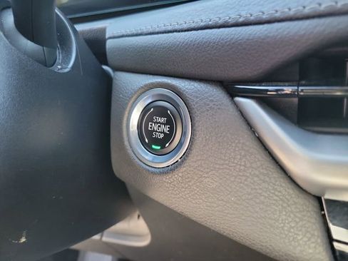 Used 2024 Cadillac XT4 Premium Luxury image 26