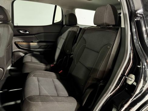 Used 2022 GMC Acadia SLE image 24