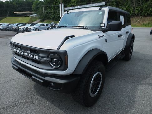 Used 2023 Ford Bronco Big Bend w/ Sasquatch Package AWD/4WD image 7
