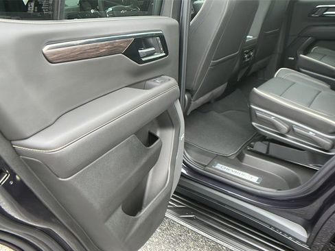 New 2025 Chevrolet Tahoe Premier image 18