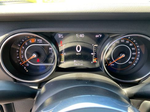 Used 2021 Jeep Wrangler Unlimited Sahara w/ Uconnect 4C Nav & Sound Group AWD/4WD image 30