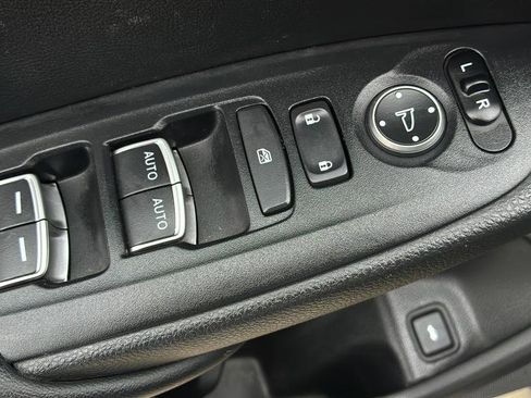 Used 2022 Honda Accord Sport image 11