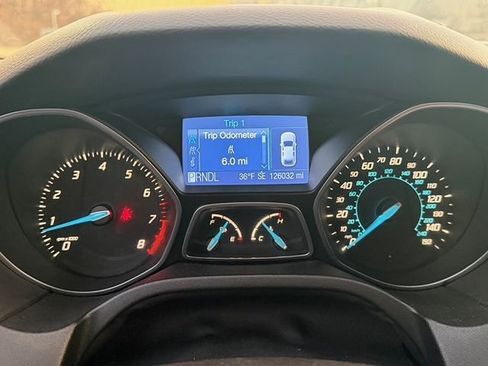 Used 2012 Ford Focus SE image 17