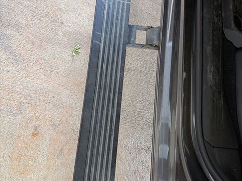 Used 2025 RAM 1500 Laramie w/ Night Edition image 33