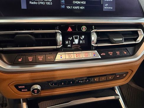 Used 2022 BMW 330e xDrive image 31