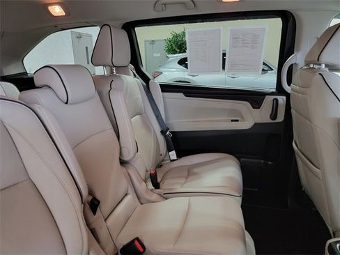 Certified 2025 Honda Odyssey Touring image 15