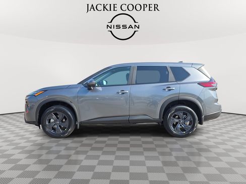 New 2026 Nissan Rogue SV FWD image 8