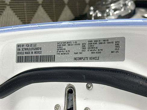 New 2026 RAM 4500 4x4 Crew Cab DRW image 18