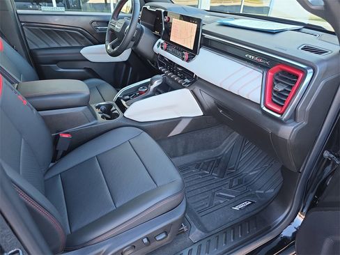 Certified 2023 GMC Canyon AT4X image 33