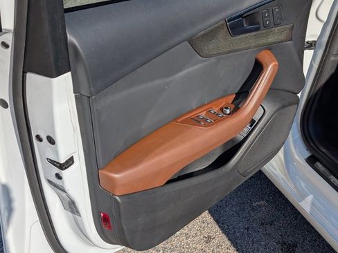 Used 2019 Audi A4 2.0T Premium w/ Convenience Package image 15