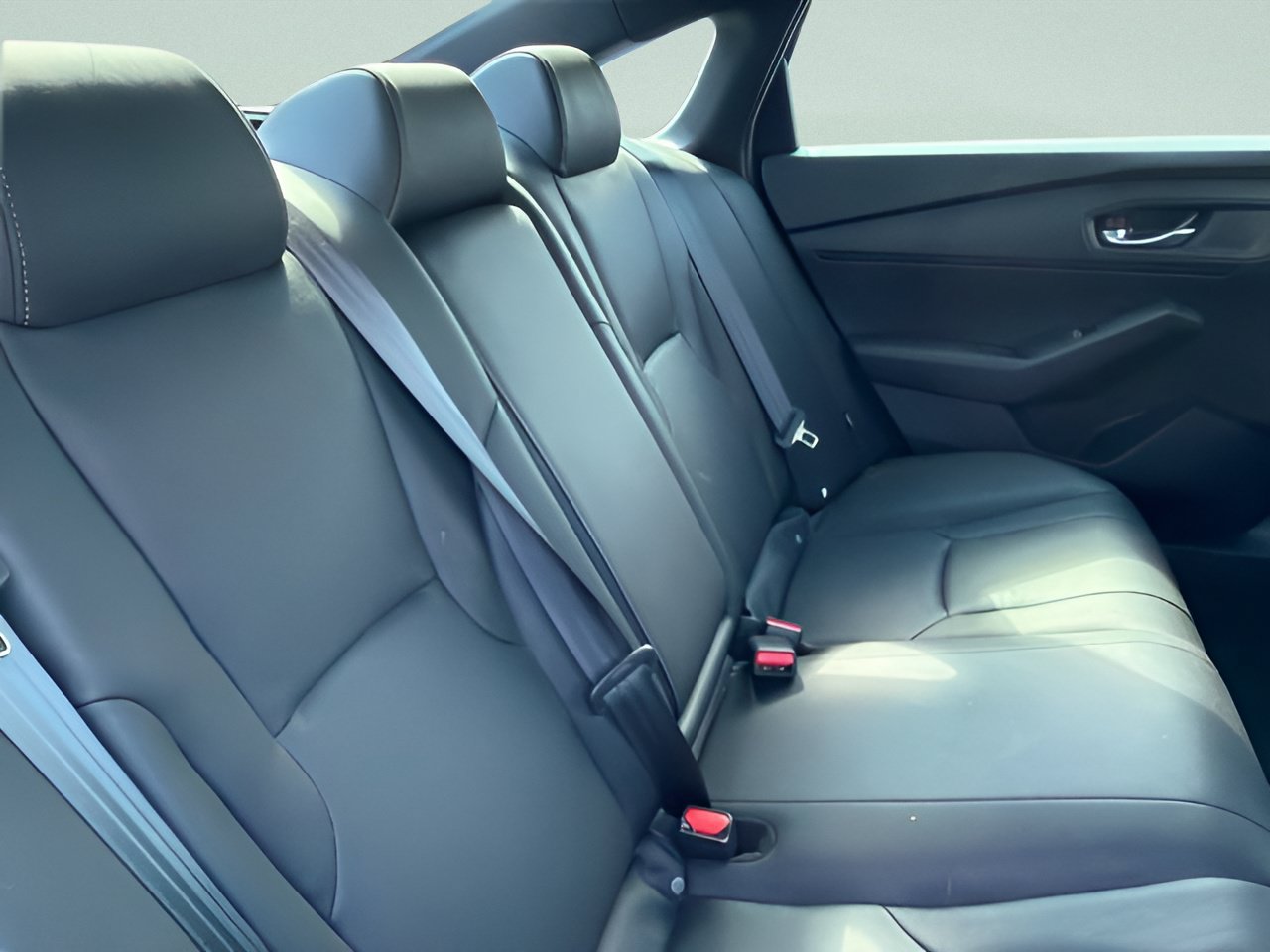 Used 2025 Honda Accord Sport image 9