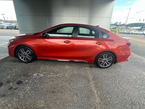 Used 2023 Kia Forte GT-Line w/ GT-Line Premium Package FWD image 6