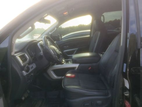 Used 2019 Nissan Titan PRO-4X AWD/4WD image 4
