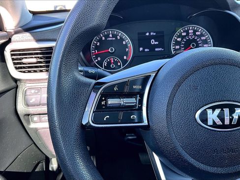 Used 2020 Kia Optima LX image 17