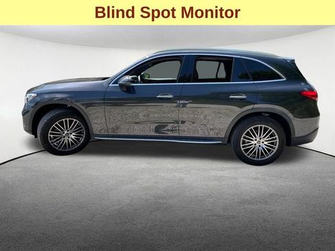 Used 2025 Mercedes-Benz GLC 300 4MATIC image 6