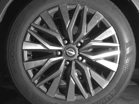 Used 2025 Nissan Altima 2.5 SV image 14