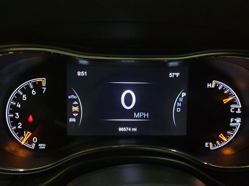 Used 2019 Jeep Grand Cherokee Limited AWD/4WD image 23