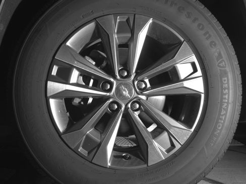 Used 2025 Chevrolet Equinox LT FWD image 12