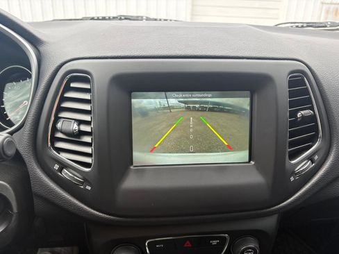 Used 2018 Jeep Compass Latitude w/ Popular Equipment Group image 31