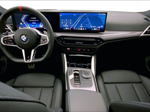 Used 2025 BMW M440i RWD image 16