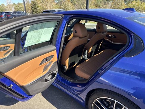 Used 2024 BMW 330e image 11