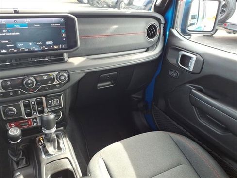 Certified 2024 Jeep Wrangler Unlimited Rubicon image 21