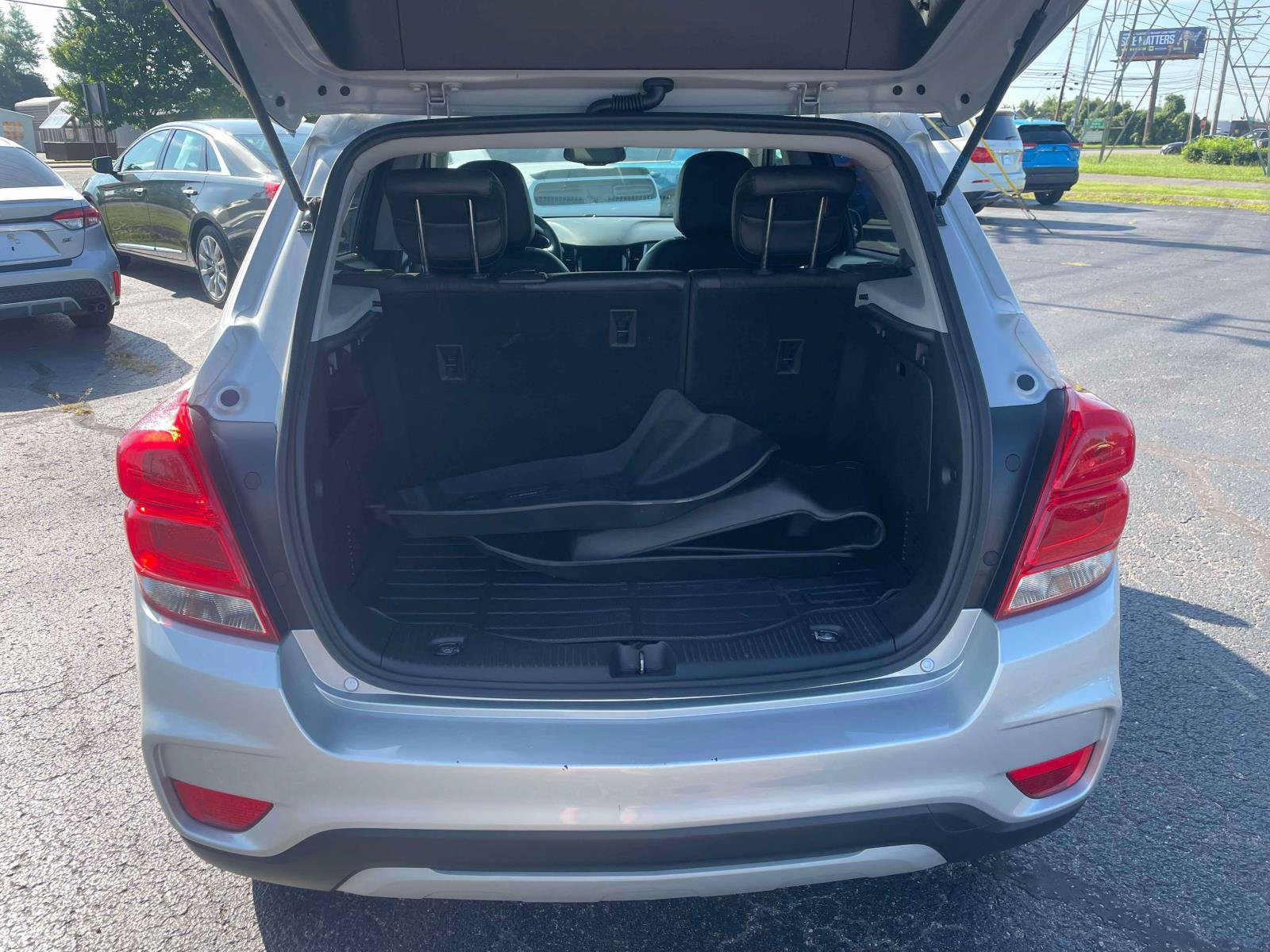 Used 2022 Chevrolet Trax LT AWD/4WD image 7