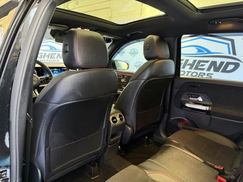 Used 2024 Mercedes-Benz GLB 250 4MATIC image 22