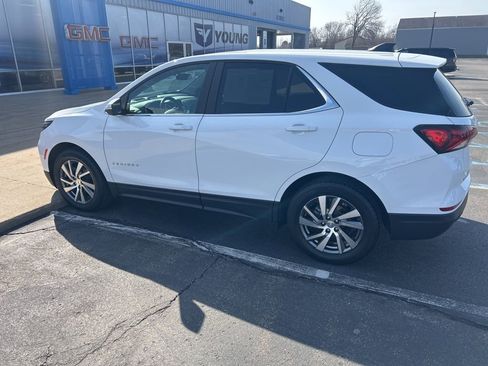 Certified 2023 Chevrolet Equinox LT FWD image 3