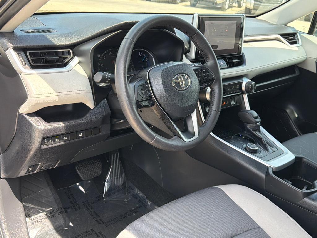 Used 2024 Toyota RAV4 XLE w/ Weather Package AWD/4WD image 20