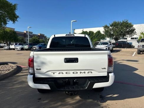 Used 2023 Toyota Tacoma TRD Sport AWD/4WD image 6