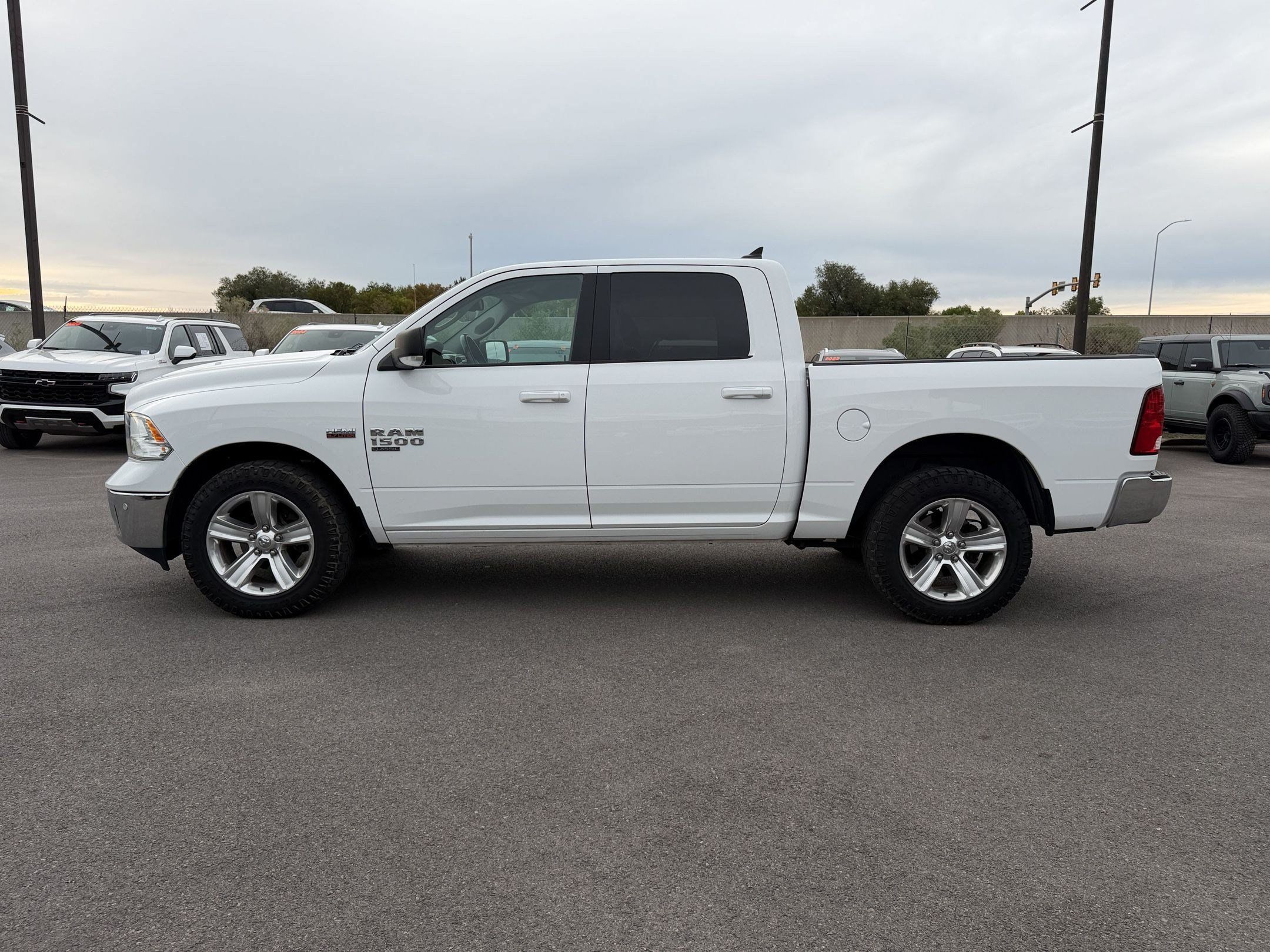 Used 2019 RAM 1500 Big Horn AWD/4WD image 3