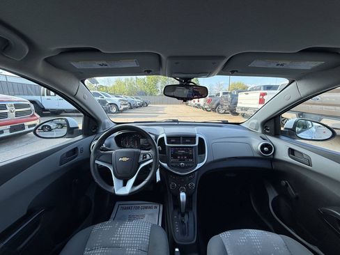 Used 2020 Chevrolet Sonic LT FWD image 18