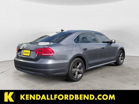 Used 2013 Volkswagen Passat 2.5 SE FWD image 5