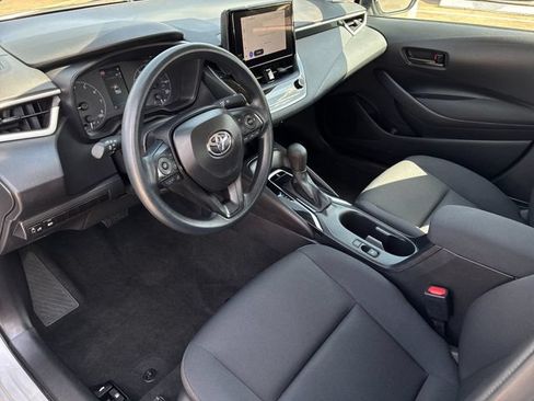 Certified 2025 Toyota Corolla LE FWD image 11